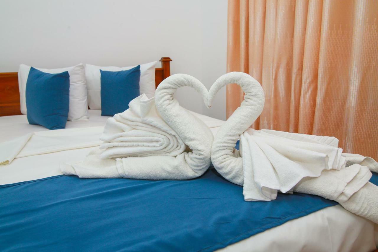 Hotel Sun Blue Uppuveli Extérieur photo